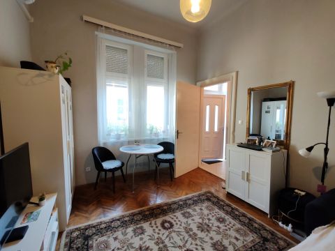Eladó Lakás 1084 Budapest 8. kerület 