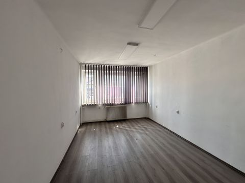 Eladó Iroda 9700 Szombathely 