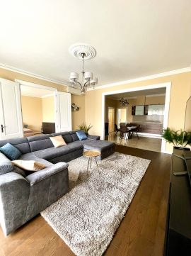 Kiadó Lakás 1137 Budapest 13. kerület 3 szobás lakás a Szent István park mellett a Pozsonyi úton!
