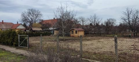 Eladó Telek 3014 Hort 