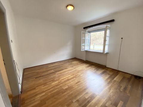 Eladó Ház 8400 Ajka 