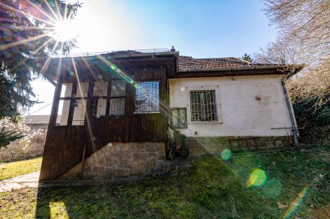 Eladó Ház 2083 Solymár 