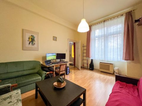 Eladó Lakás 1084 Budapest 8. kerület 1084 Budapest 8, Csarnok negyed