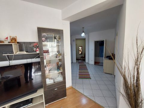Eladó Lakás 6500 Baja Belváros