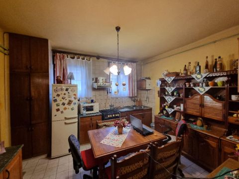 Eladó Lakás 8500 Pápa 8500 Pápa, Belváros