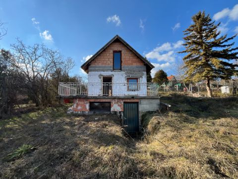 Eladó Telek 2000 Szentendre 