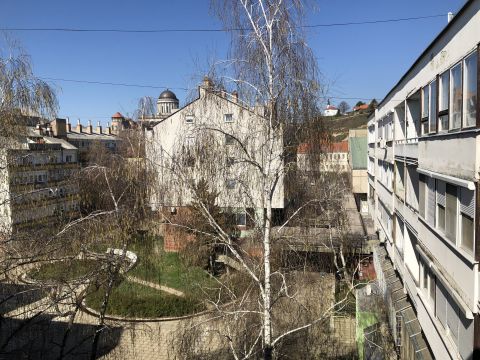 Eladó Lakás 2500 Esztergom 