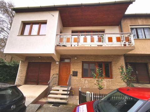 Eladó Ház 2500 Esztergom siszler