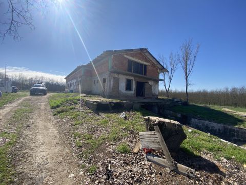 Eladó Tároló/Raktár 2373 Dabas , Dabas Külterületén