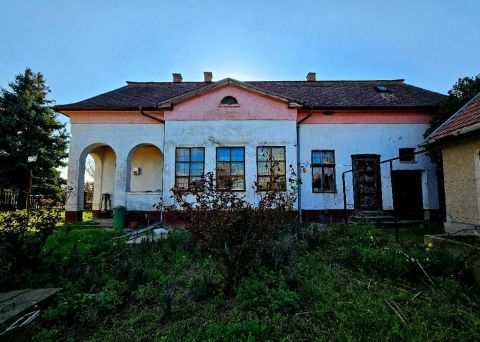 Eladó Ház 5430 Tiszaföldvár , 5430 Tiszaföldvár, Központi