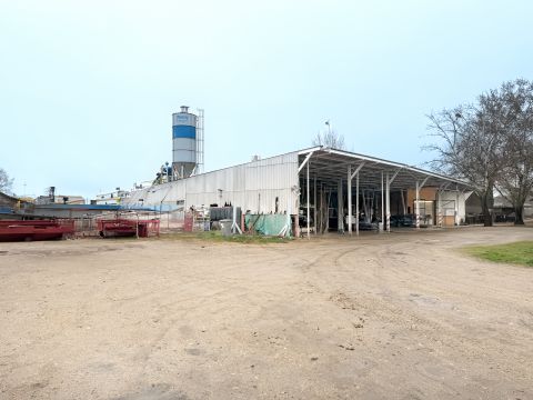 Eladó Ipari 2461 Tárnok 