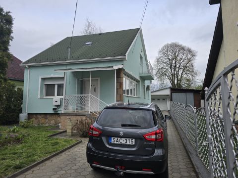 Eladó Ház 2119 Pécel 