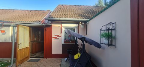 Eladó Ház 2200 Monor Központ Monor