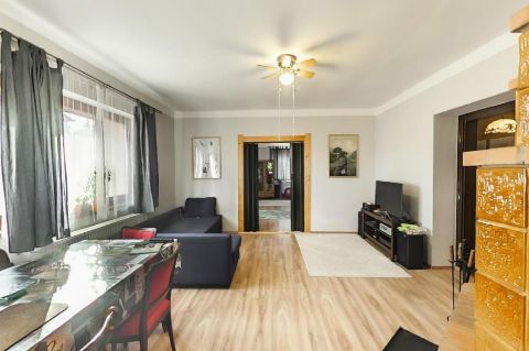 Eladó Ház 2072 Zsámbék 2072 Zsámbék, Központ