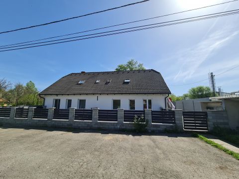 Eladó Lakás 2451 Ercsi , 2451, Ercsi Battai ut
