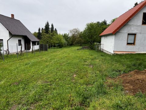 Eladó Telek 9725 Cák 