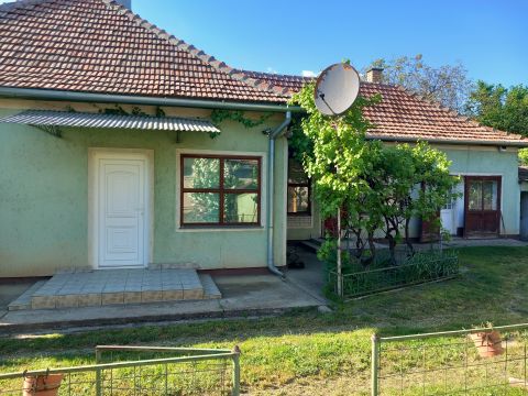 Eladó Ház 4100 Berettyóújfalu 