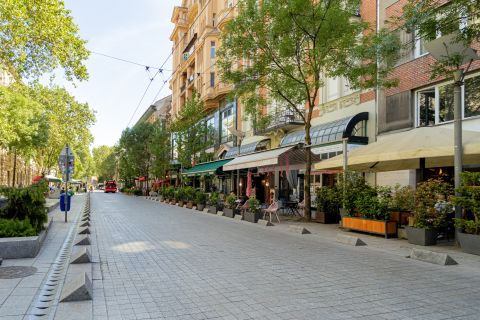 Eladó Lakás 1065 Budapest 6. kerület , Nagymező utca