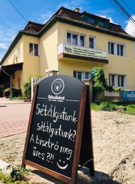 Eladó Vendéglátás 2193 Galgahévíz , 2193 Galgahévíz, Főút
