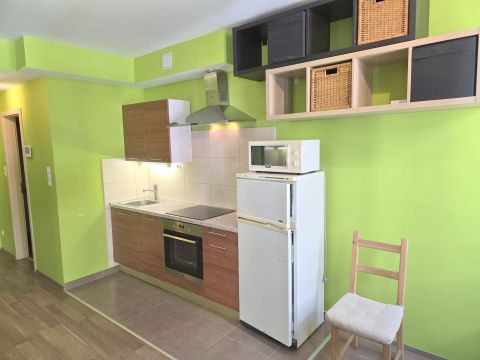 Kiadó Lakás 1082 Budapest 8. kerület Fiatalos studiólakás a Corvin sétányon, a Sun Resort házban