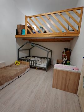 Eladó Lakás 2750 Nagykőrös , Nagykőrös Széchenyi tér 19