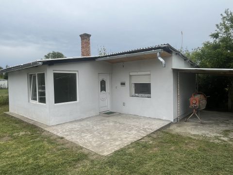 Eladó Ház 2721 Pilis , Bence út közelében