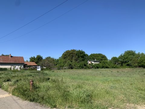 Eladó Telek 2213 Monorierdő Vasútállomás közelében