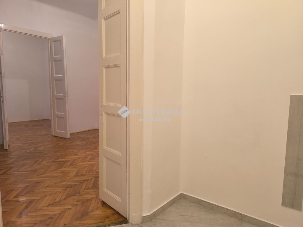 1092 Budapest 9. kerület — 1/15