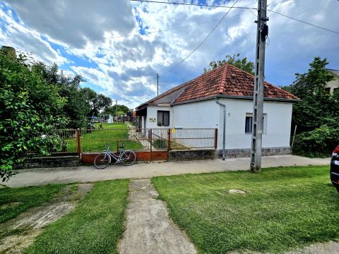 Eladó Ház 7671 Bicsérd 