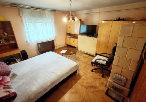 Eladó Ház 7516 Berzence , Berzence csendes mellékutcájában eladó kertes családi ház! 