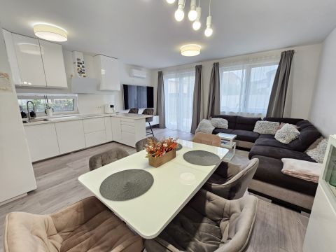 Eladó Ház 1188 Budapest 18. kerület Nemes utca közelében