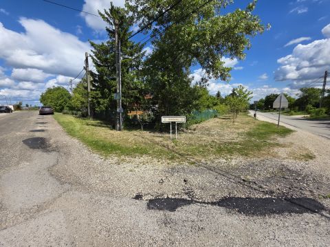 Eladó Telek 2045 Törökbálint 