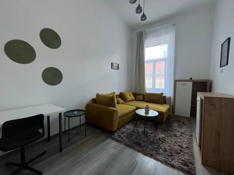 Eladó Lakás 1063 Budapest 6. kerület , Szondi utca