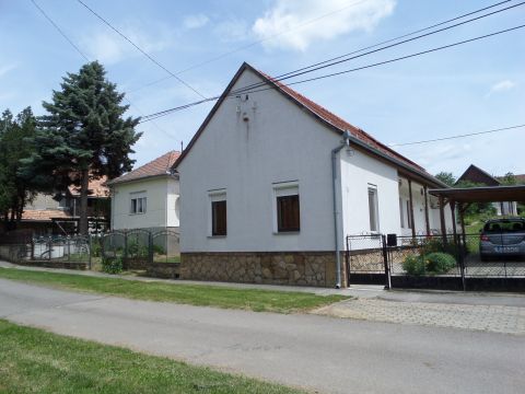 Eladó Ház 7720 Lovászhetény 