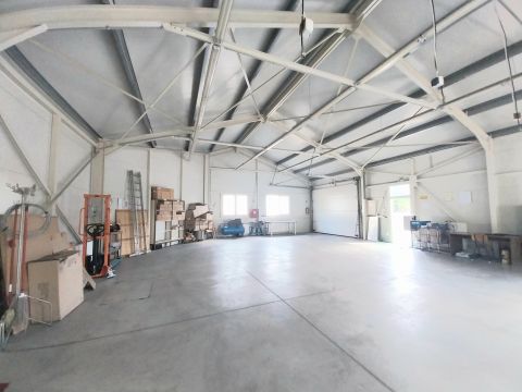 Eladó Ipari 3200 Gyöngyös Belterületi ipari ingatlan, ház, üzemcsarnok, iroda, eladó!