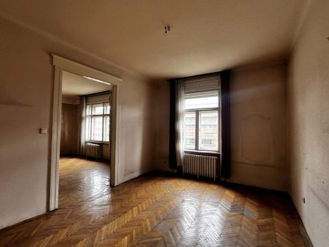 Eladó Lakás 1132 Budapest 13. kerület , Westendnél, kitűnően alakítható, magas emeleti