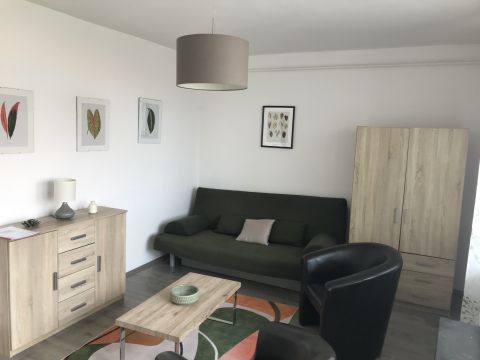 Eladó Lakás 8000 Székesfehérvár , Belvárosban