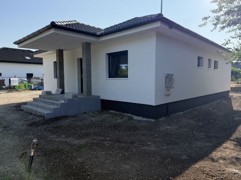 Eladó Ház 2038 Sóskút Sóskút