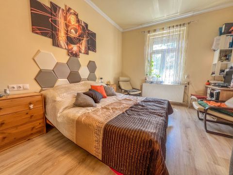 Eladó Lakás 1201 Budapest 20. kerület Felújított lakás kerttel, garázzsal, tárolóval