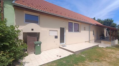Eladó Ház 7200 Dombóvár 