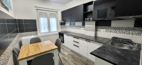 Eladó Lakás 9011 Győr , 9022 Győr, Belváros