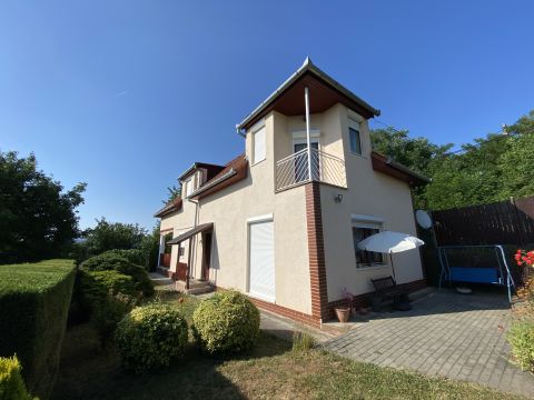 Eladó Ház 7630 Pécs , Újhegyen családi ház eladó!