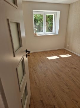 Eladó Lakás 2092 Budakeszi Budakeszin Központjában - Felújított Földszinti Lakás