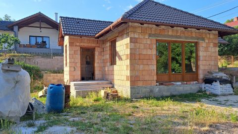 Eladó Ház 8191 Öskü 