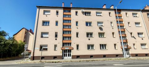 Eladó Lakás 6000 Kecskemét 