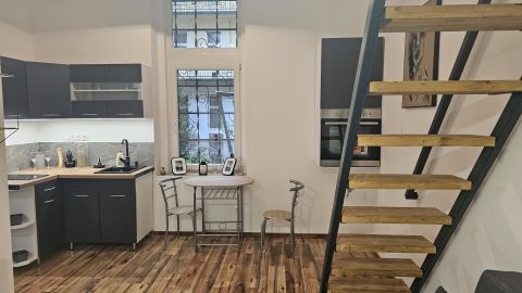 Eladó Lakás 1078 Budapest 7. kerület , Városliget szomszédságában - felújított 2db stúdió lakás