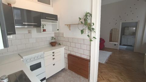 Eladó Lakás 1064 Budapest 6. kerület , 1064 Budapest 6, Terézváros