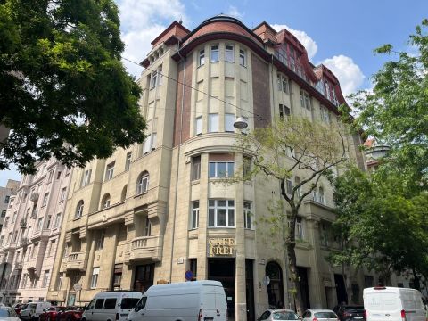 Eladó Lakás 1055 Budapest 5. kerület 