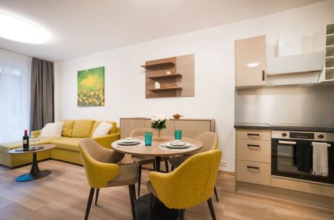Kiadó Lakás 1086 Budapest 8. kerület Kiadó nappali + 1 hálós, teraszos lakás a Magdolnanegyedben