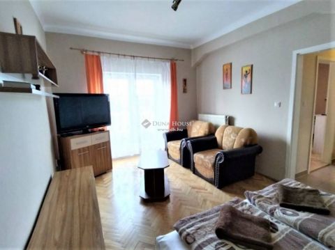 Eladó Lakás 9700 Szombathely , Gerendás mellett 2 szobás gázcirkós lakás eladó bérlővel !
